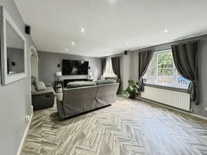 Photo 16- click for photo gallery